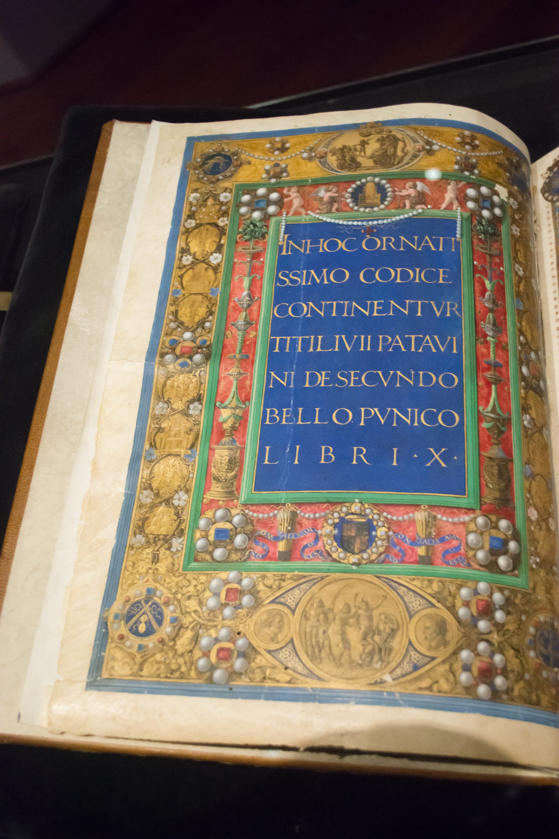 Ornate title page of a c. 1479 illuminated manuscript of Livy's Ab Urbe Condita, Biblioteca Historica, Universitat de Valencia