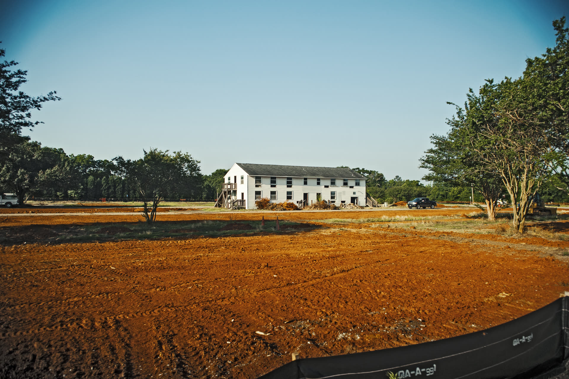 The last surviving World War II-era wooden barracks building in Fort Benning, Georgia's historic 'Splinter Village' section, photographed in 2016 shortly before its demolition