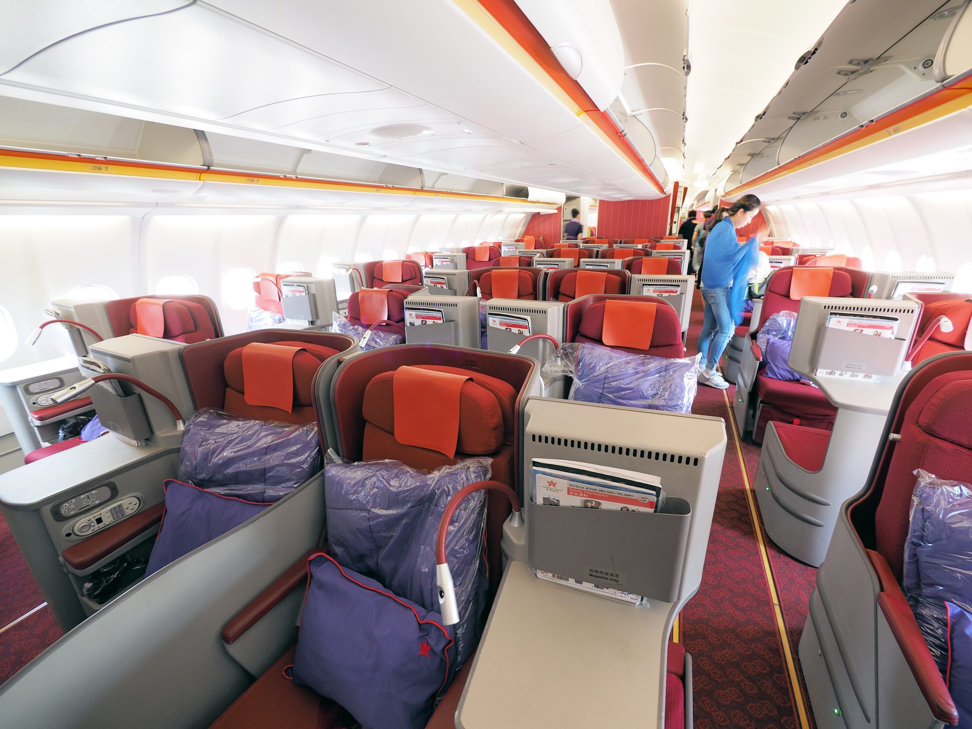 A Hong Kong Airlines Airbus A330-300, the same aircraft type and registration block reportedly linked to this sighting via disputed radio audio
